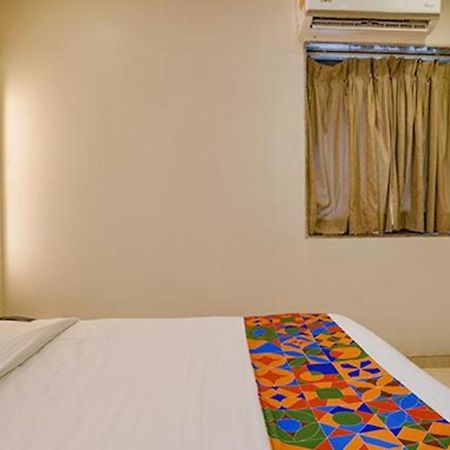 Fabexpress Veera Residency Hotell Mumbai Exteriör bild