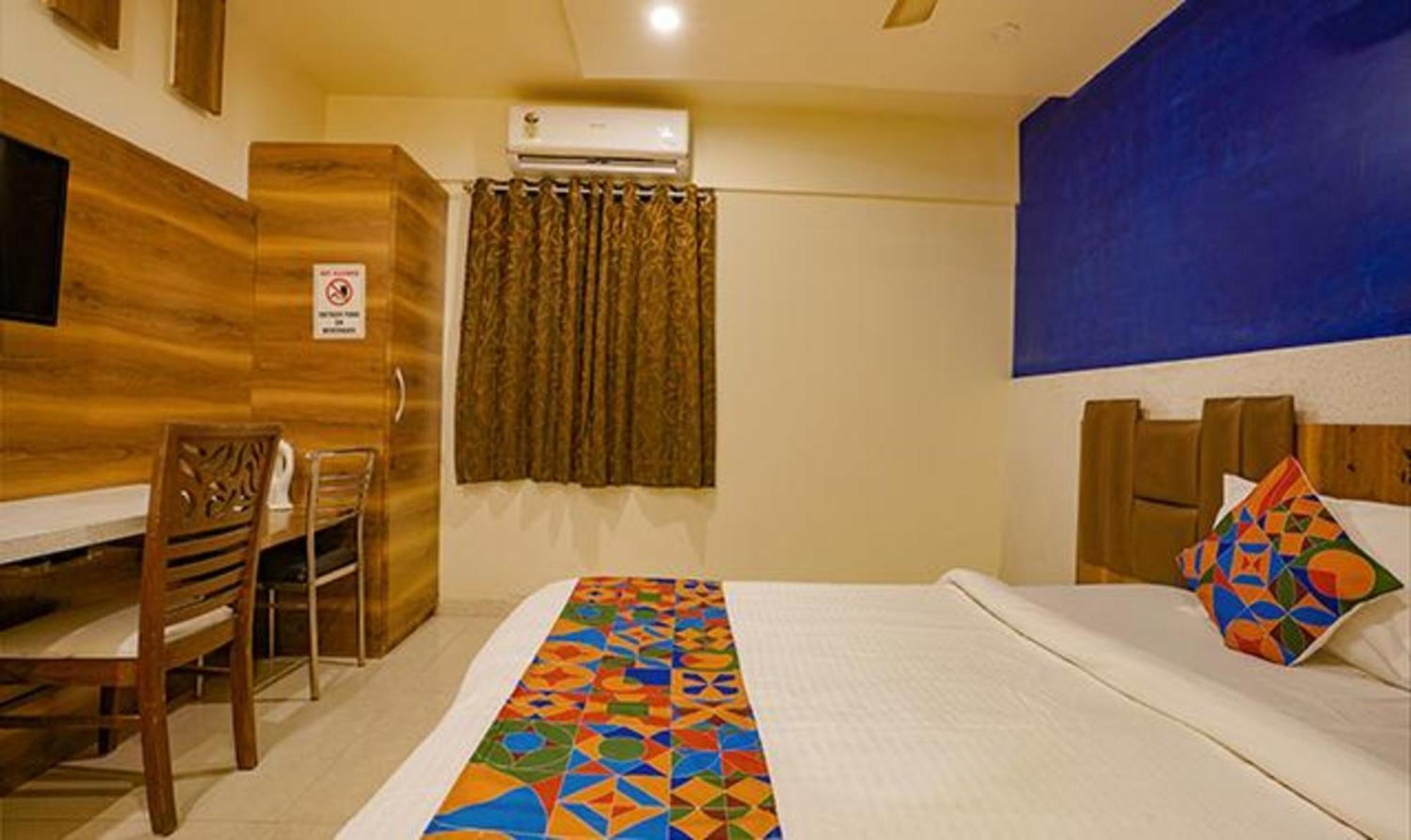 Fabexpress Veera Residency Hotell Mumbai Exteriör bild