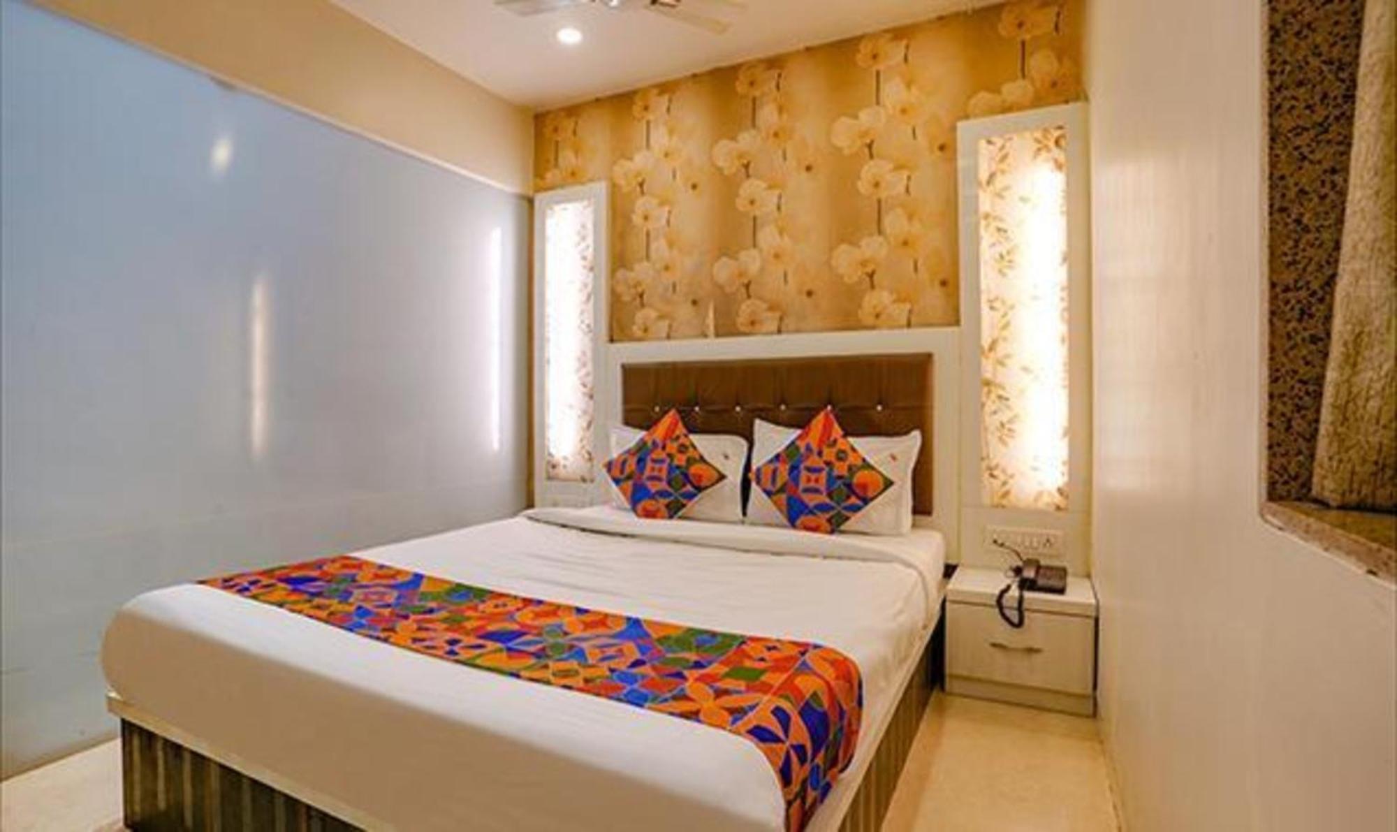Fabexpress Veera Residency Hotell Mumbai Exteriör bild