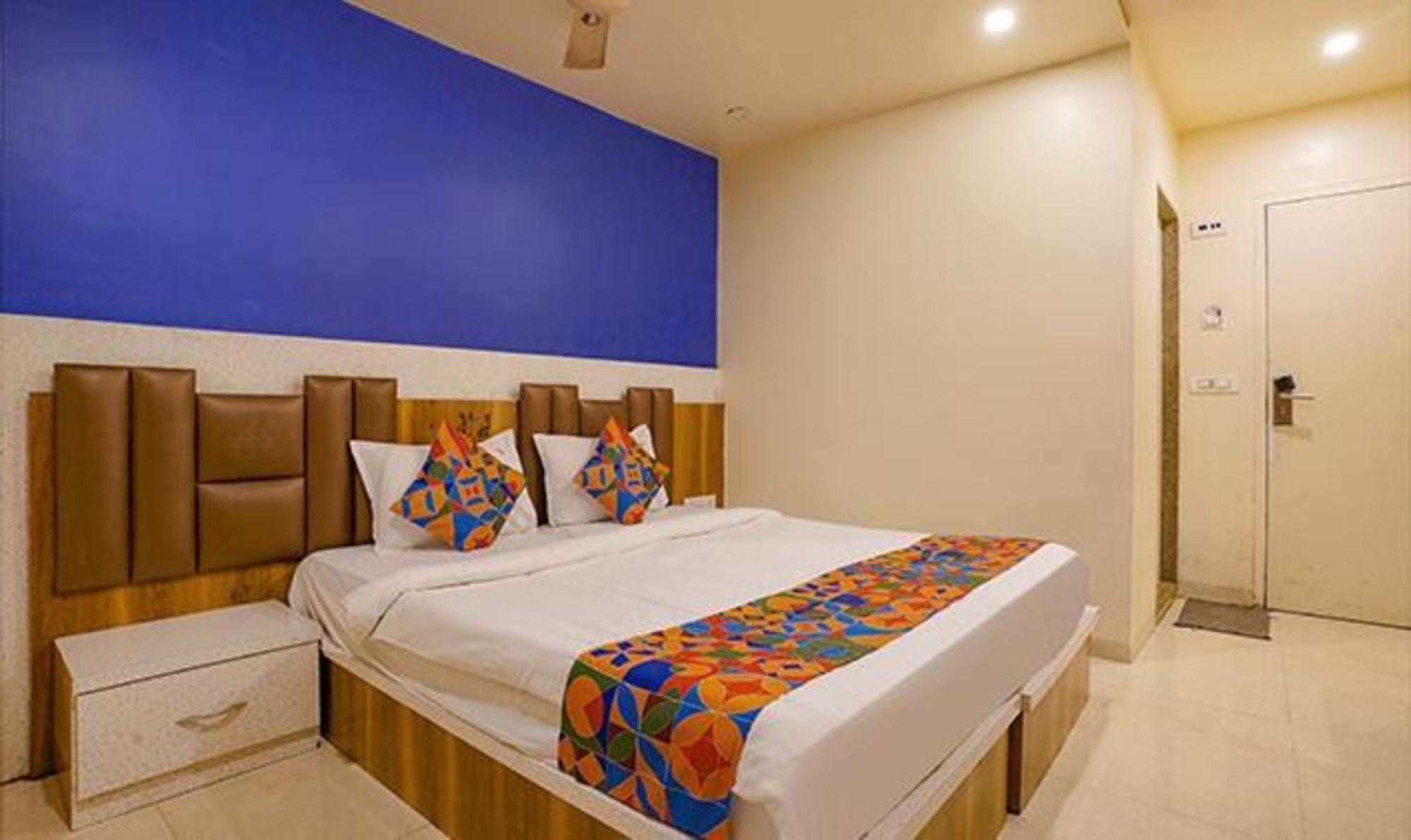 Fabexpress Veera Residency Hotell Mumbai Exteriör bild